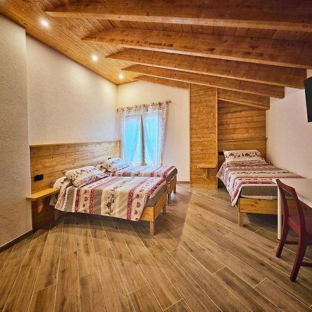 La Genzianella Affittacamere Santo Stefano dʼAveto Exteriér fotografie