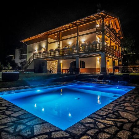 La Genzianella Affittacamere Santo Stefano dʼAveto Exteriér fotografie